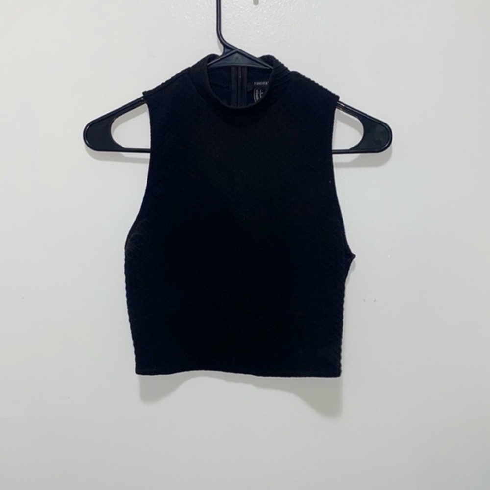 💗 Forever 21 Black Crop Top- Size Small 💗